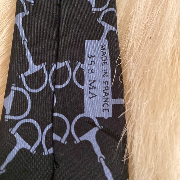 Iconic equestrian themed Hermès slim silk tie - Picture 10 of 14